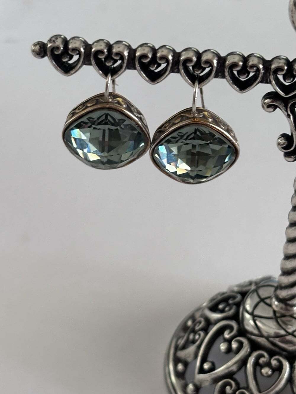 BRIGHTON VENUS RISING AQUA BLUE SWAROVSKI CRYSTAL SLVR EARRINGS
